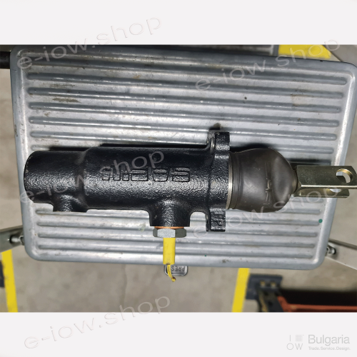 Master brake cylinder single bore 023379MN/E